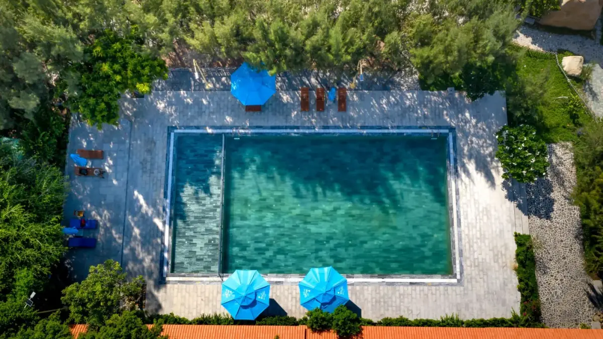 Gartenpool als Ausgangspunkt für die persönliche Pool-Jahresplanung